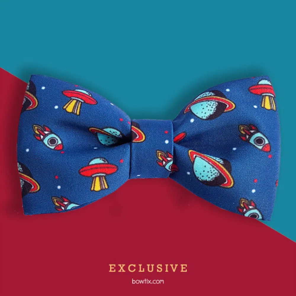 Bowtix Handmade Dog Collar With Removable Bowtie - Cosmic Spaceship