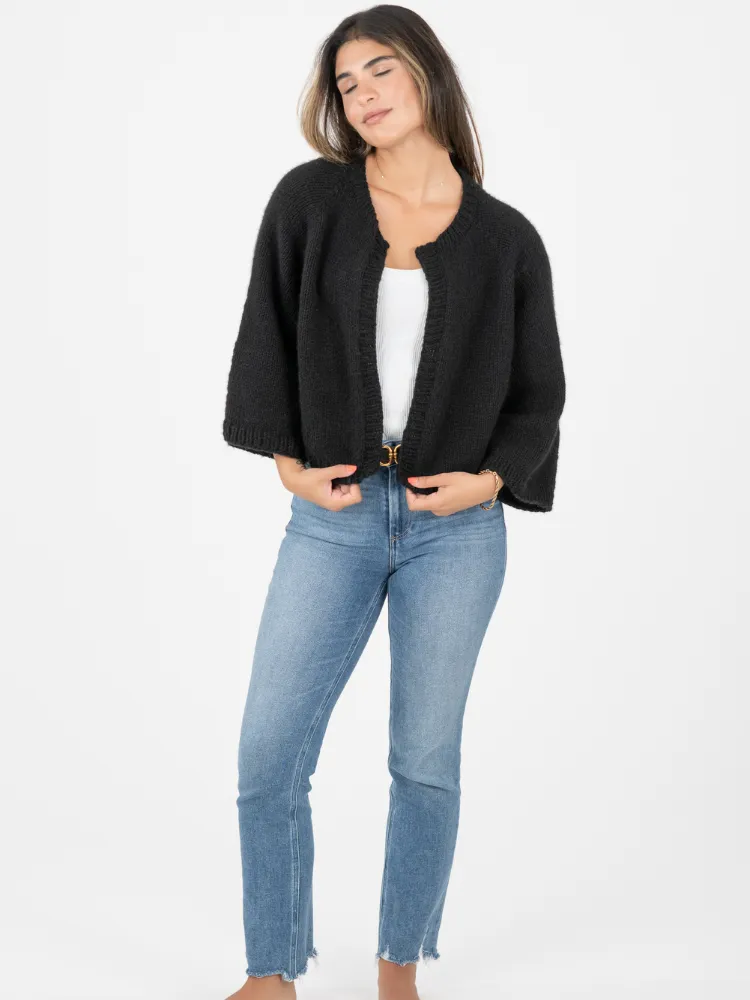 Cropped Classic Cardi