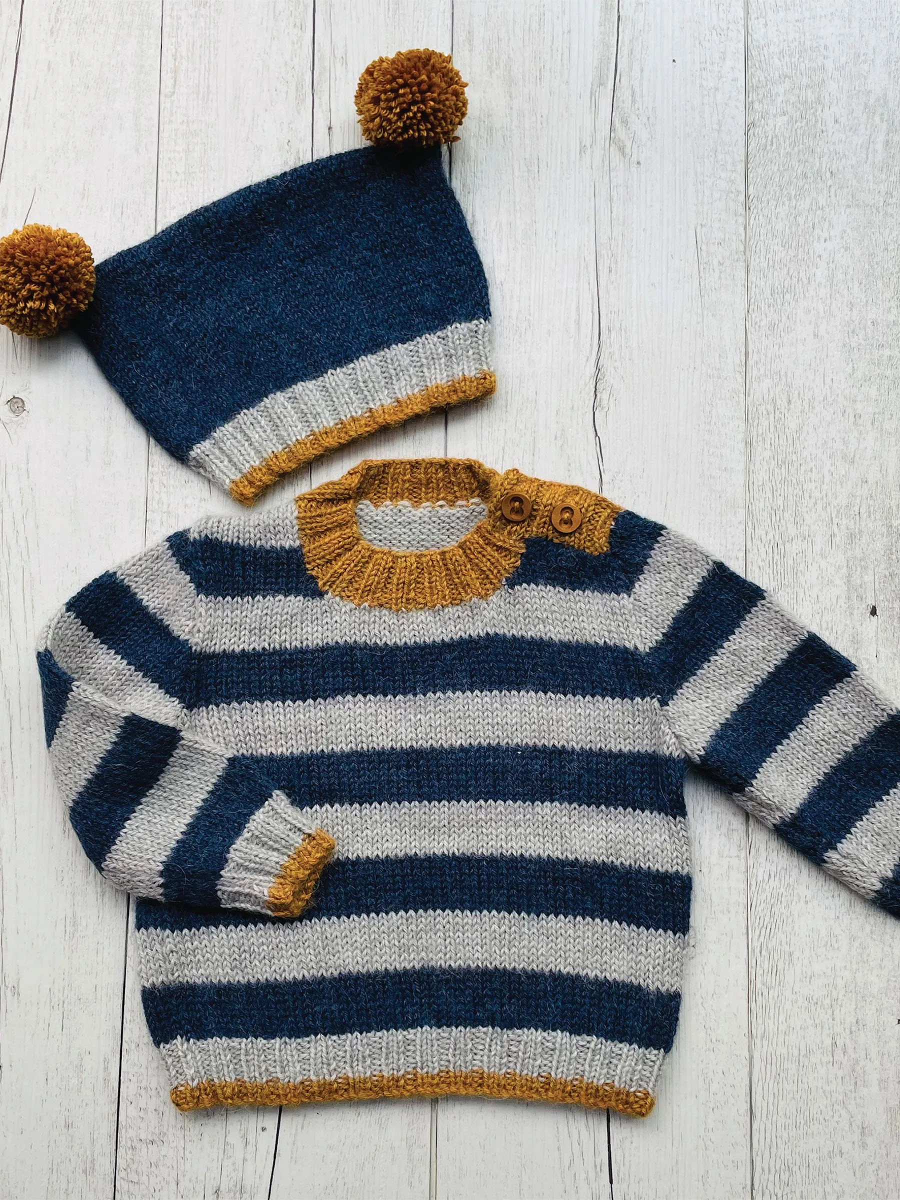 FREE Sweater and Beanie Pattern - EasyWash 8ply Yarn