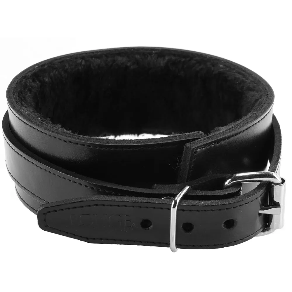 Furry Lined Leather Collar in Black