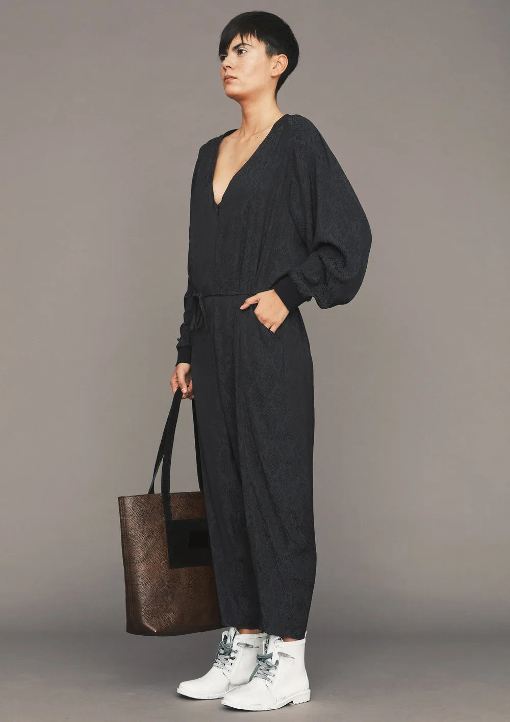 JUMPSUIT LONG OVERSIZED - JACQUARD SATIN black snake