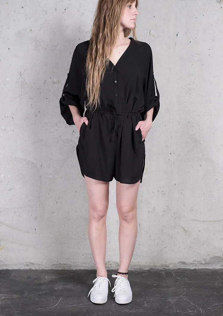 JUMPSUIT SHORT-LOOSE/BELT - black plain