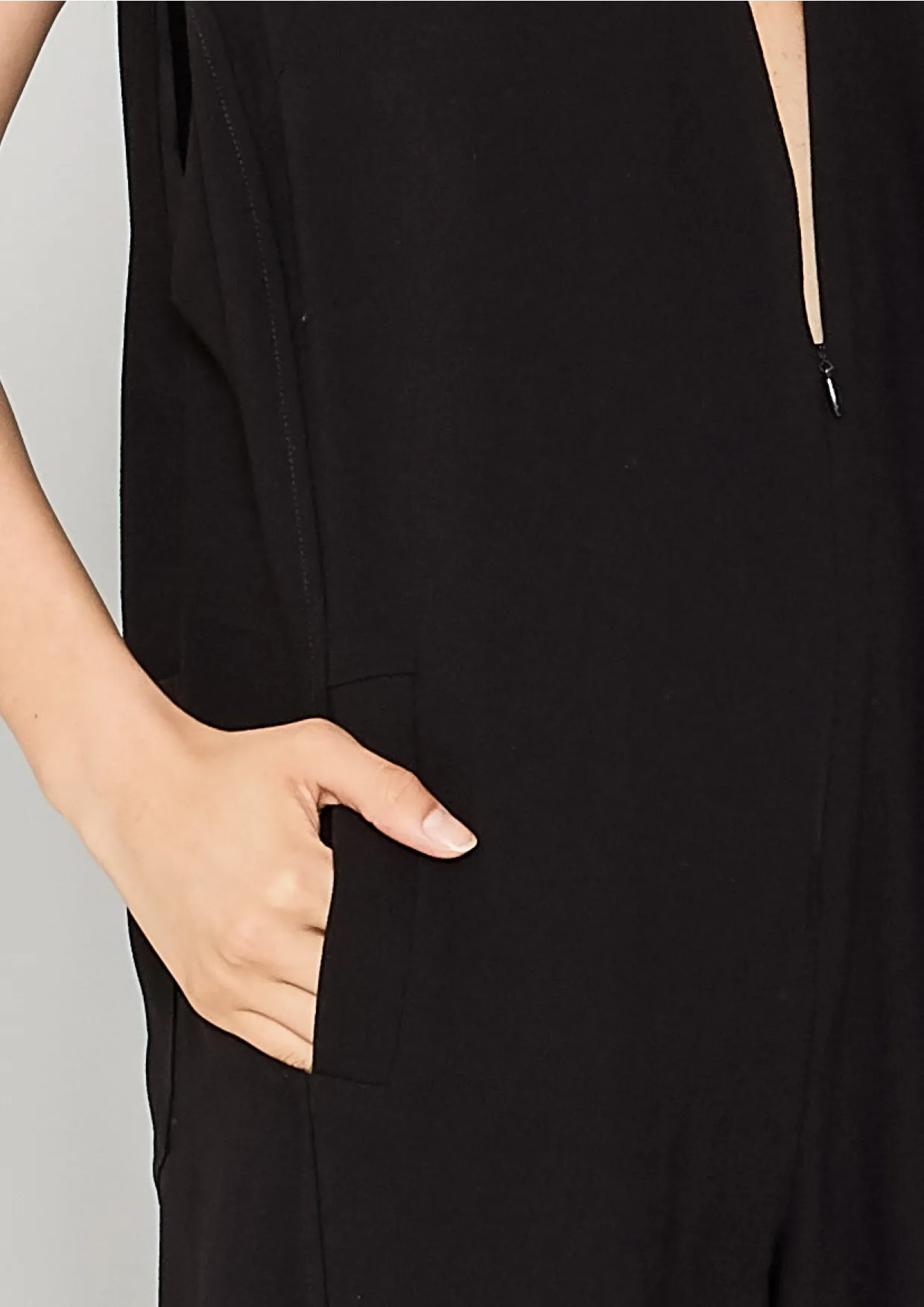 JUMPSUIT SLEEVELESS - HEAVY DRAPING black