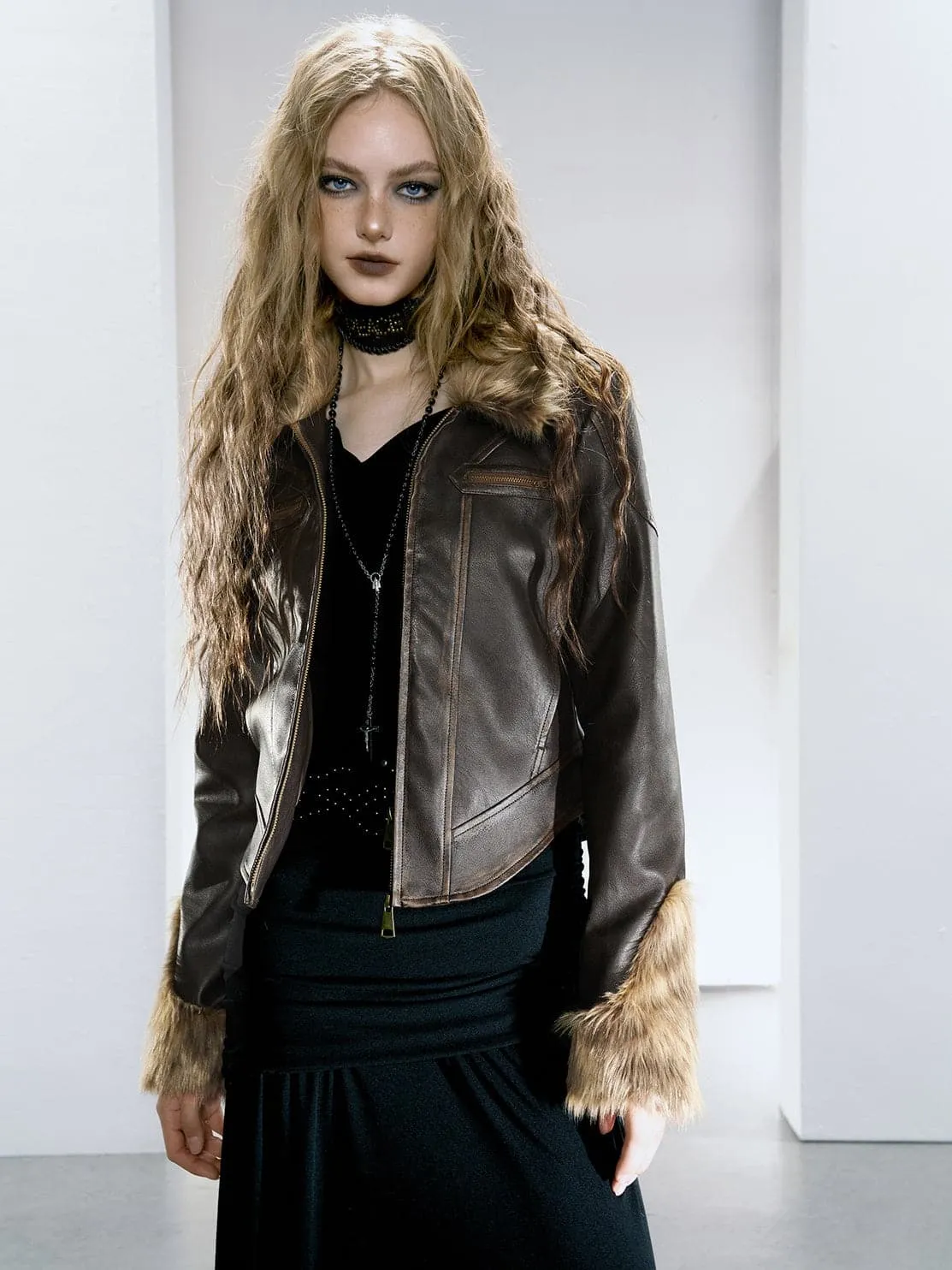 Luxury Quilted Leather Jacket With Fur Collar