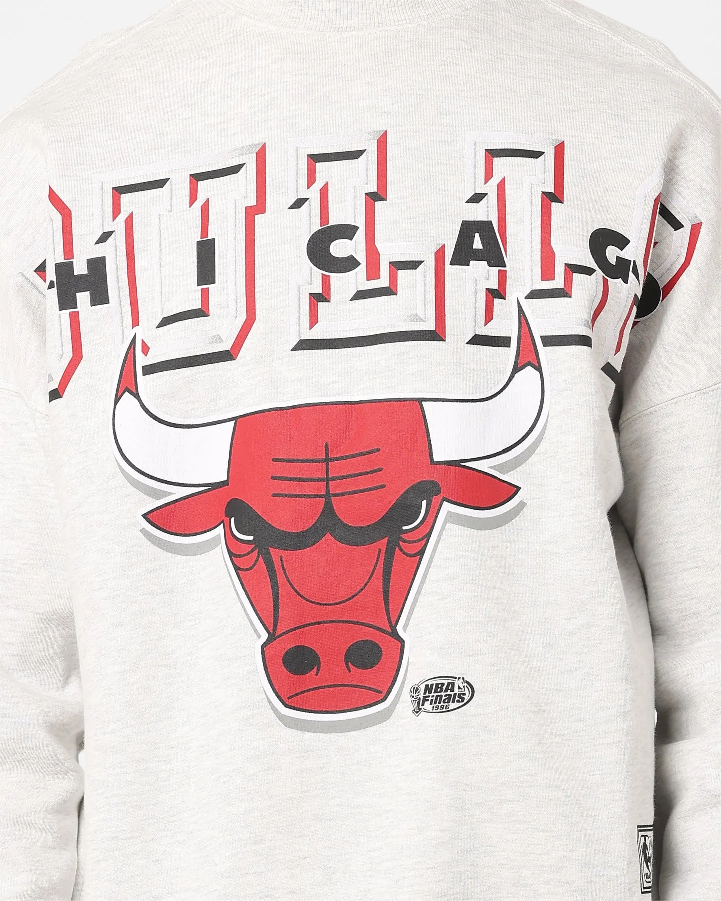 Mitchell & Ness Chicago Bulls XL Bevel Arch Crewneck Light Grey Marle