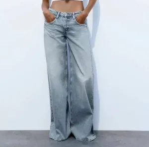 Rose Low Rise Wide Leg Jeans