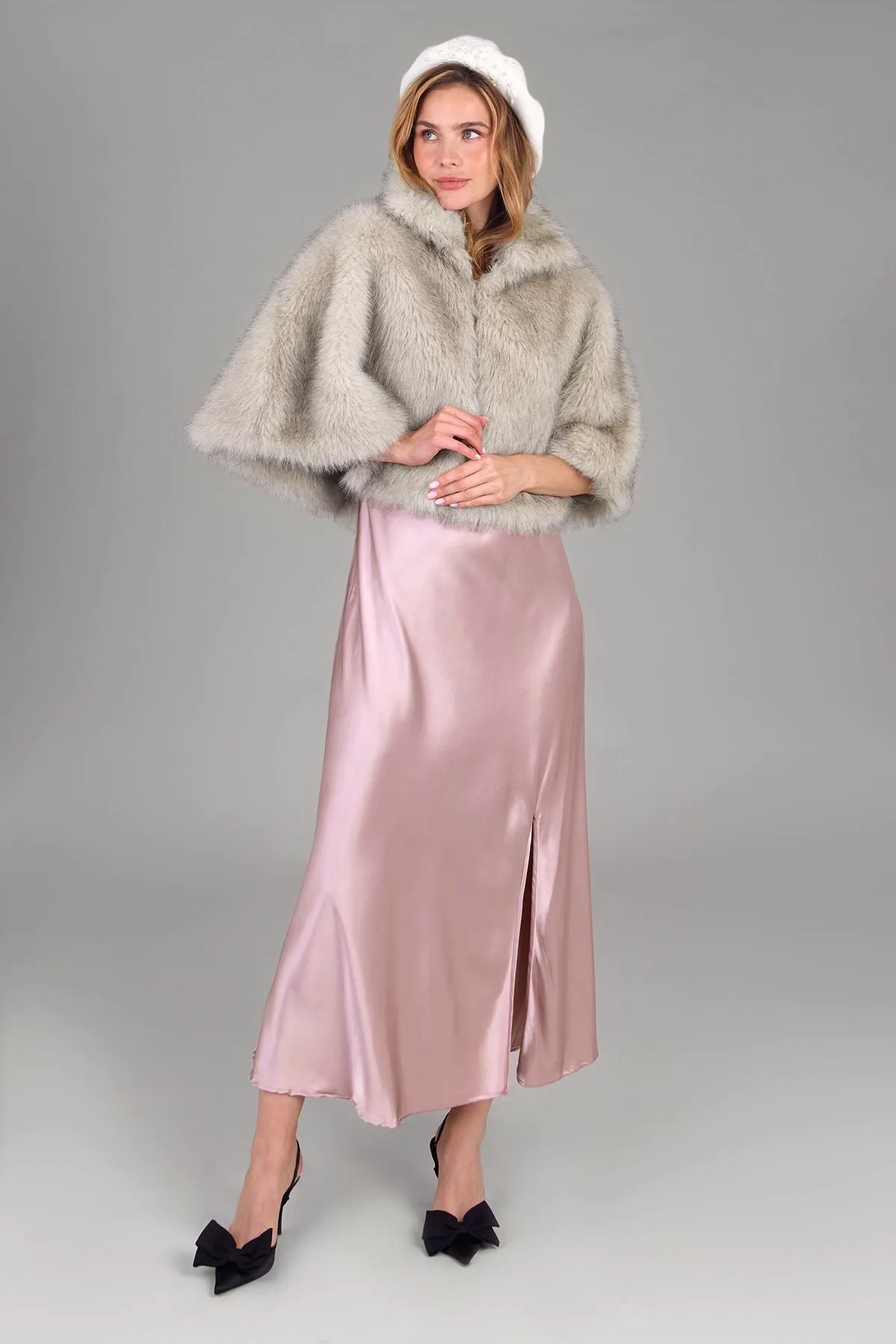 Upturned Collar Fur Capelet