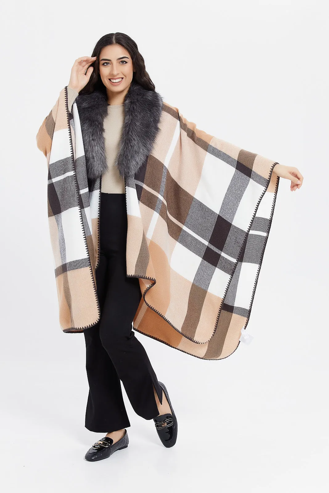 Women Checked Poncho With Fur Trim