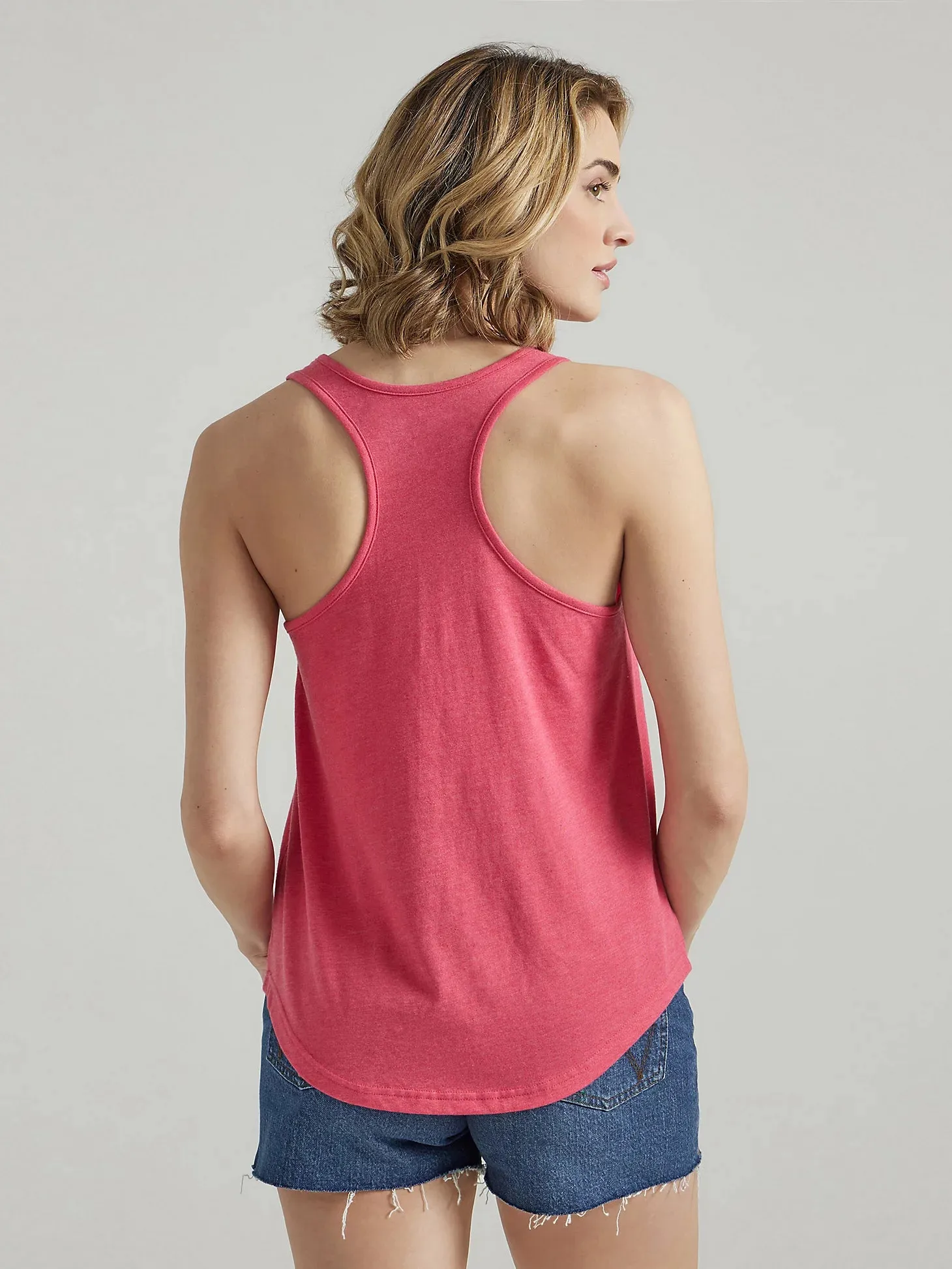 WOMEN'S WRANGLER RETRO ROPE LOGO RACERBACK TANK IN RED HEATHER